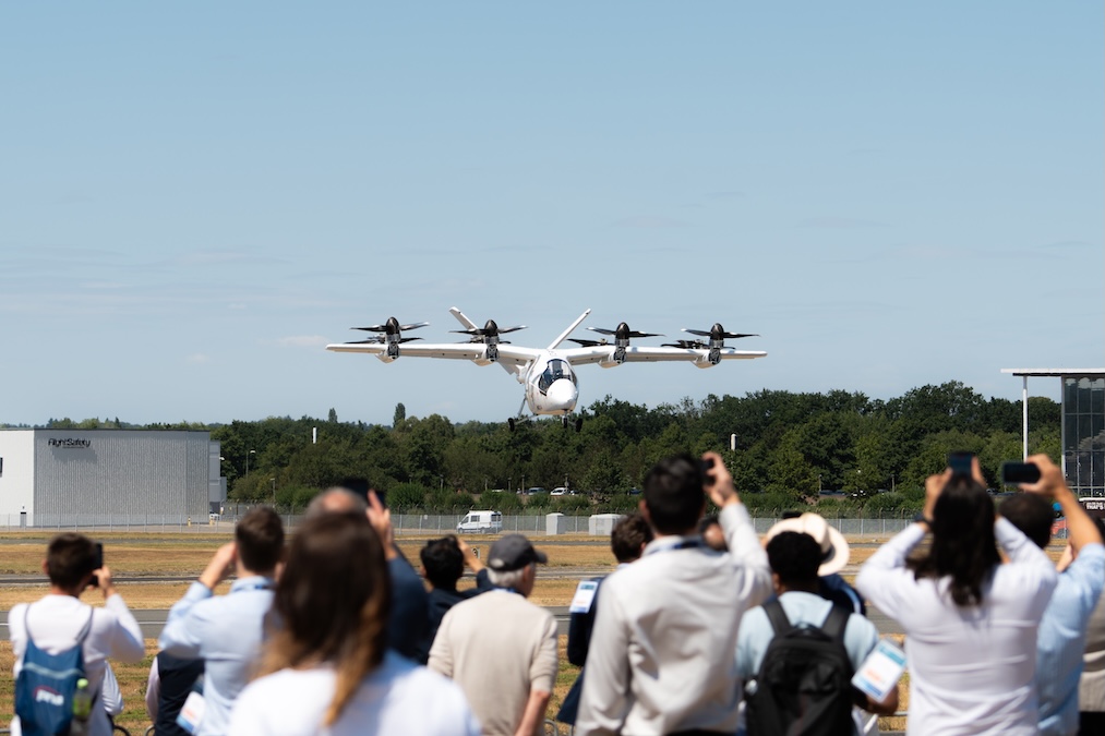 Vertical Aerospace Completes Public eVTOL Transition Flight at Farnborough